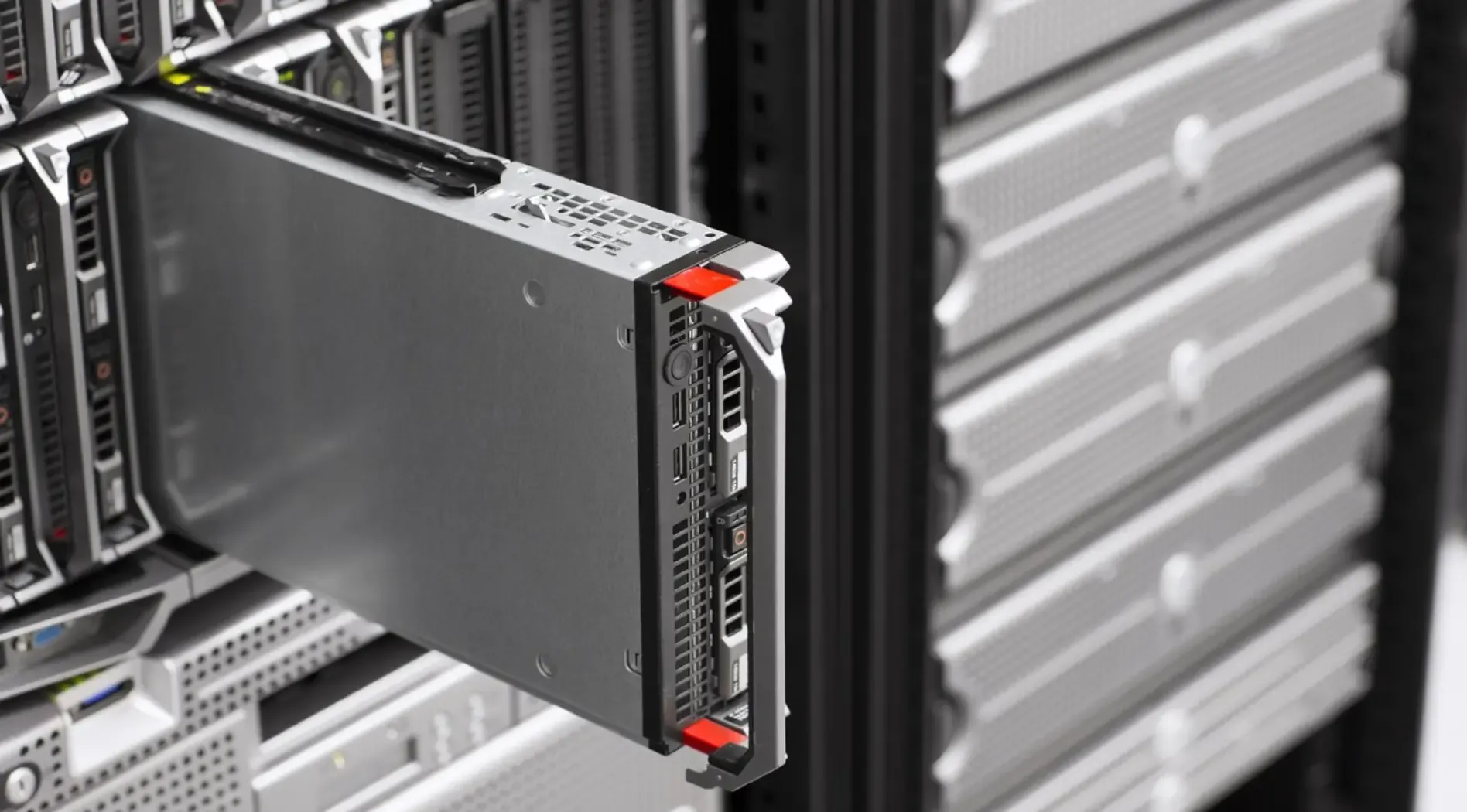 blade-server-la-gi-2.webp